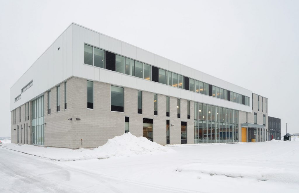 Armoury Building M-196 Saint-Hubert Garrison