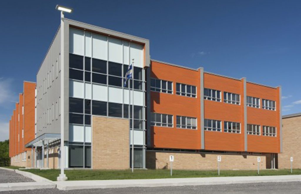 C.S. Rivière-du-Nord, Mirabel-en-Haut school